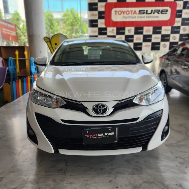 Toyota Yaris Sedan 2020 for Sale in Lahore Image-1