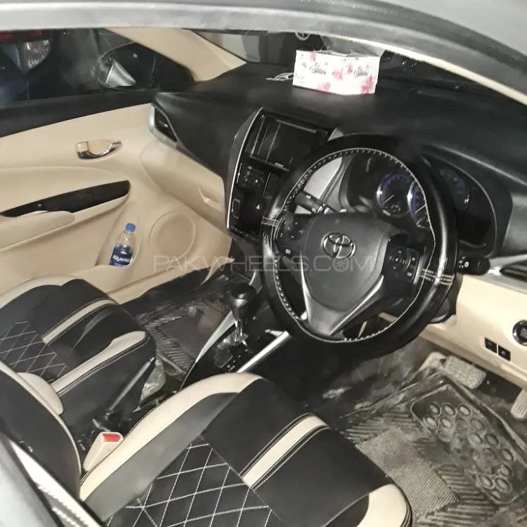 Toyota Yaris Sedan 2022 for Sale in Karachi Image-1