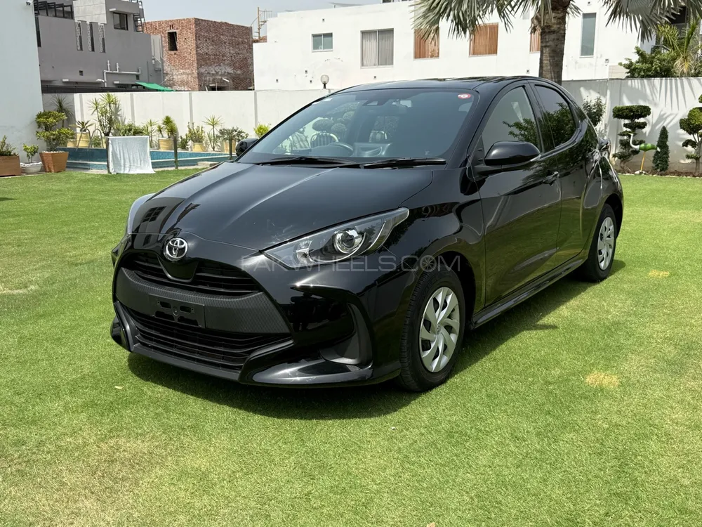 Toyota Yaris Hatchback 2022 for Sale in Lahore Image-1