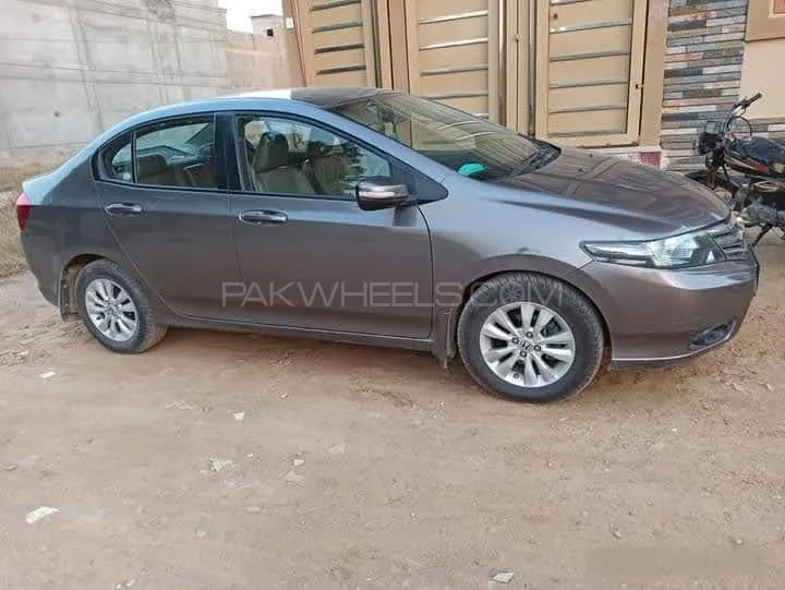Honda City 2015 for Sale in Karachi Image-1