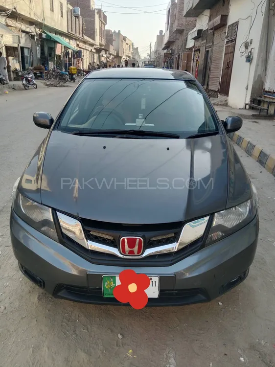 Honda City 2011 for Sale in Okara Image-1
