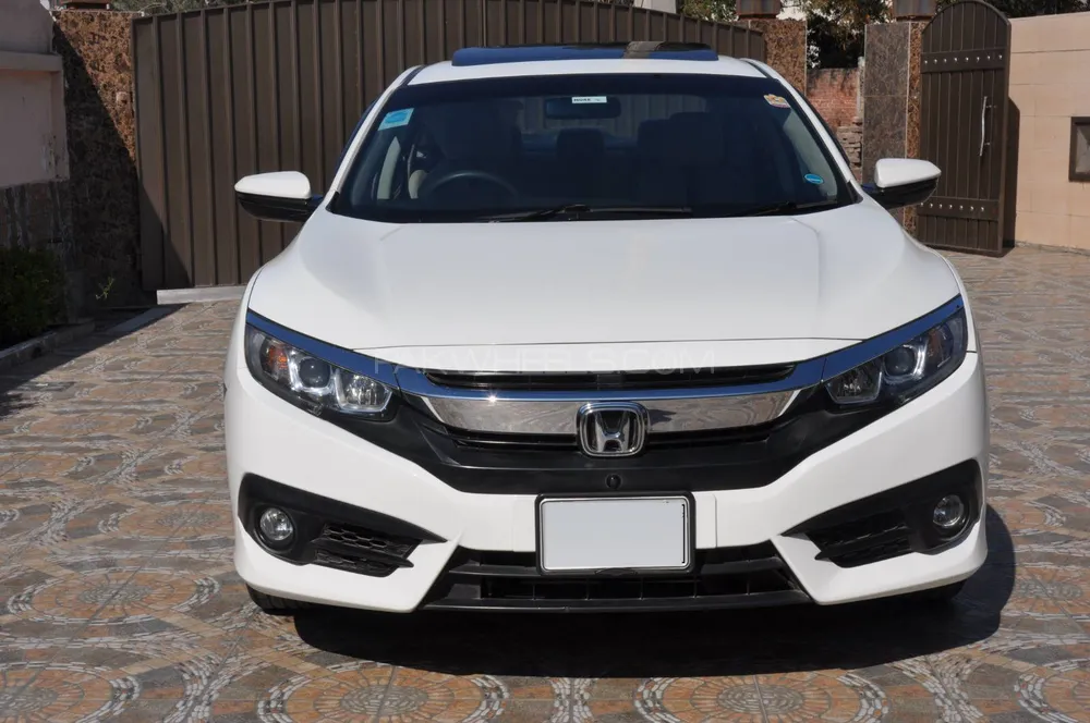 Honda Civic 2017 for Sale in Lahore Image-1