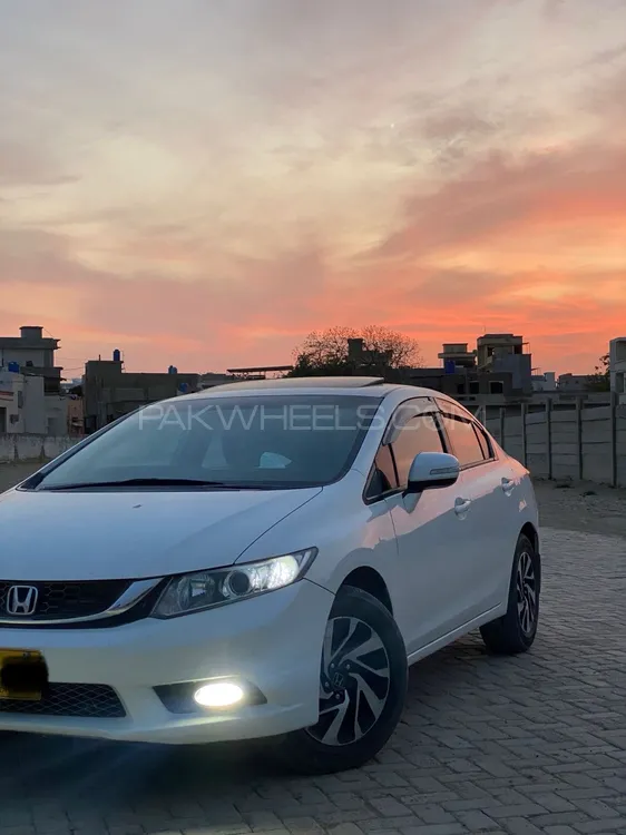 Honda Civic 2015 for Sale in Karachi Image-1