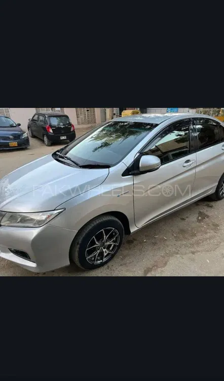 Honda Grace Hybrid 2015 for Sale in Mirpur khas Image-1