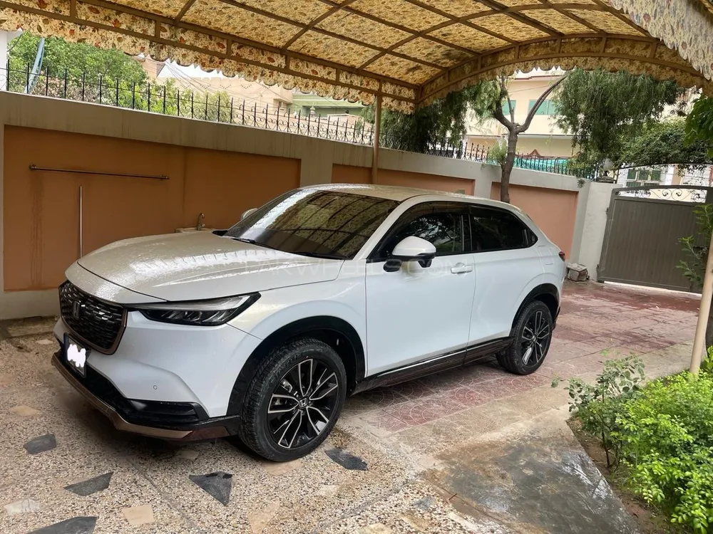 Honda Vezel 2021 for Sale in Islamabad Image-1