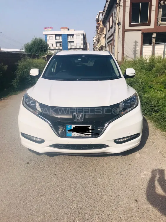 Honda Vezel 2014 for Sale in Islamabad Image-1