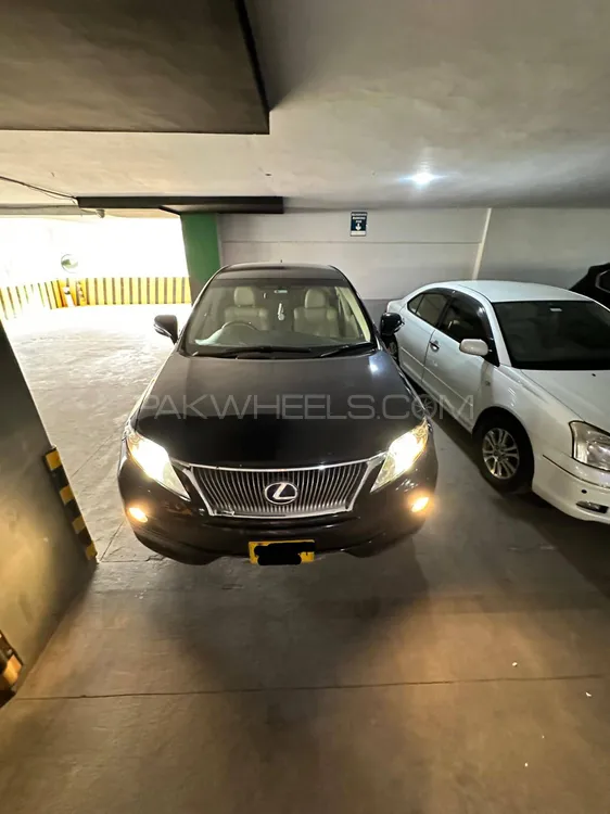 Lexus RX Series 2010 for Sale in Karachi Image-1