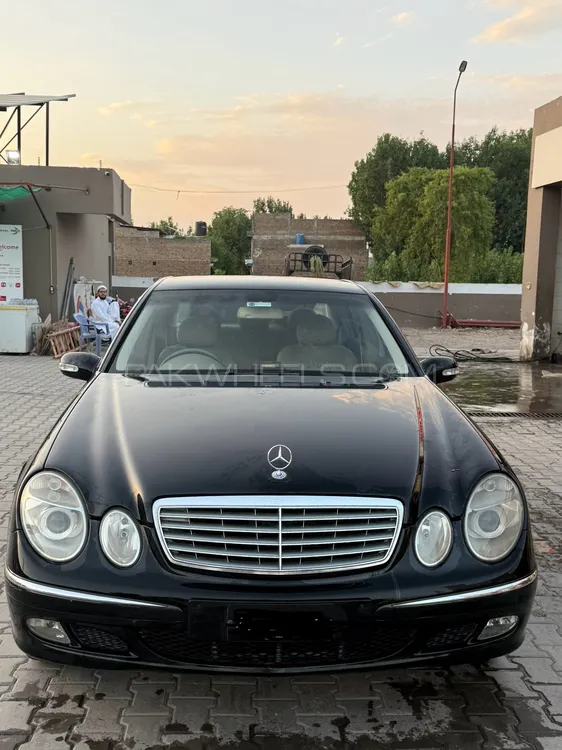 Mercedes Benz E Class 2003 for Sale in Peshawar Image-1