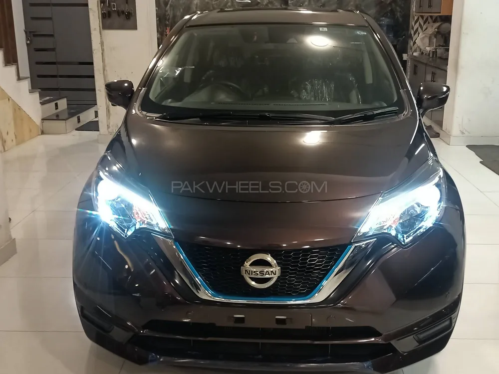 Nissan Note 2020 for Sale in Karachi Image-1