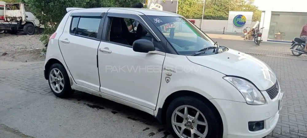 Suzuki Swift 2012 for Sale in Lahore Image-1