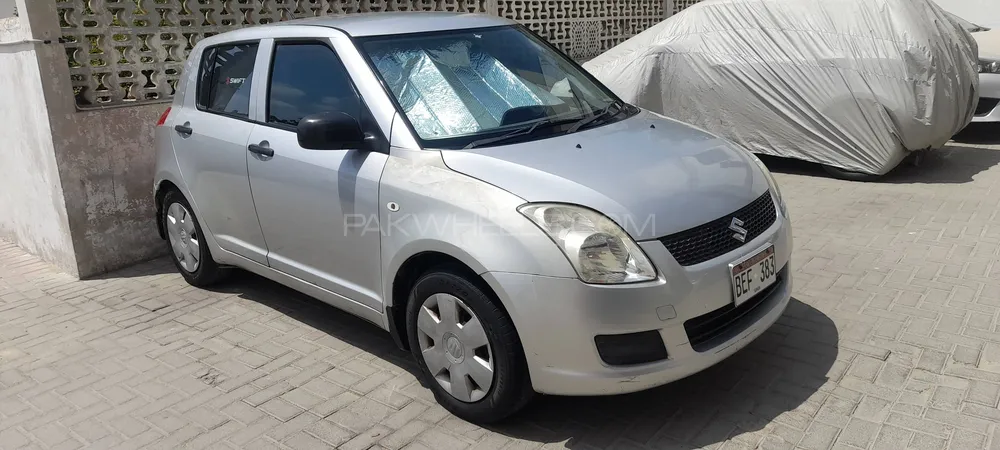 Suzuki Swift 2015 for Sale in Karachi Image-1