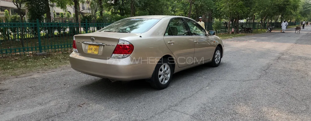 Toyota Camry 2005 for Sale in Lahore Image-1