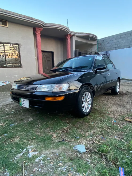 Toyota Corolla 2001 for Sale in Kallar Saddiyian Image-1