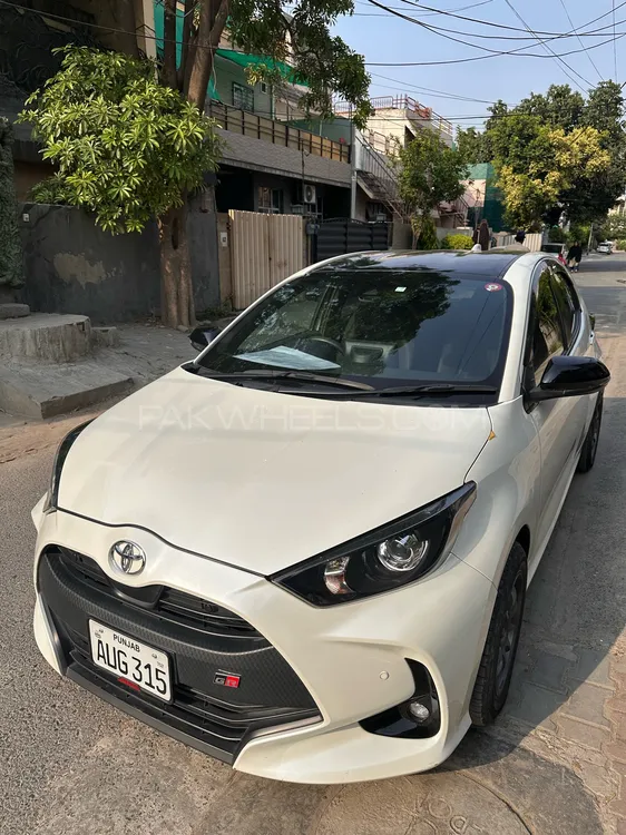 Toyota Yaris Hatchback 2021 for Sale in Lahore Image-1