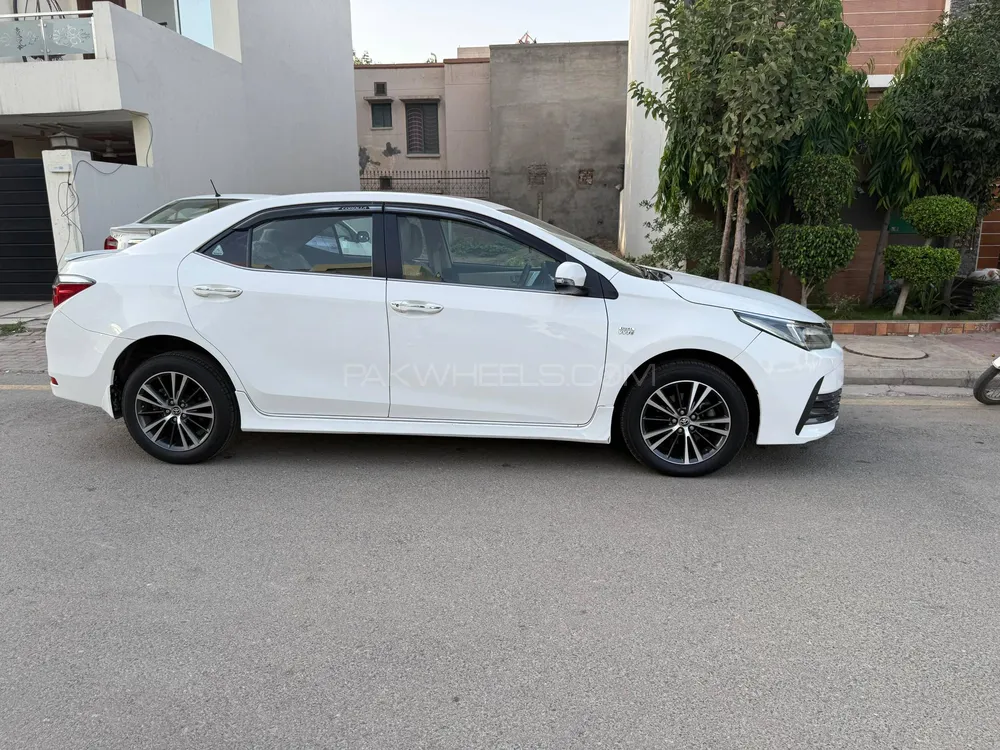 Toyota Corolla 2019 for Sale in Lahore Image-1