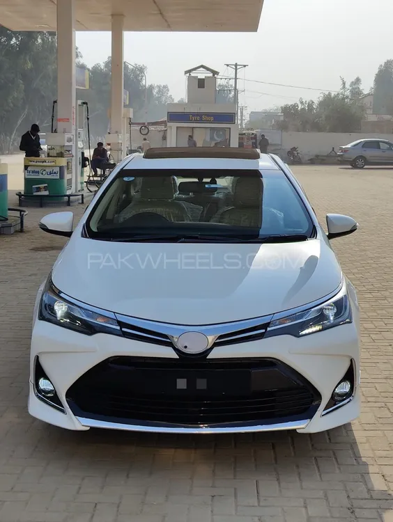 Toyota Corolla 2021 for Sale in Faisalabad Image-1