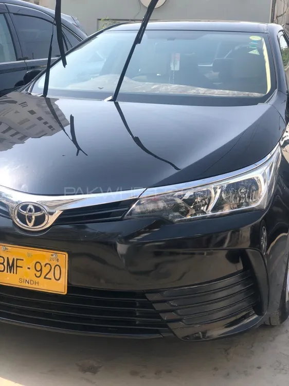 Toyota Corolla 2018 for Sale in Karachi Image-1