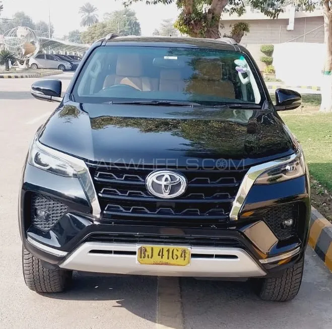 ٹویوٹا فورچیونر 2021 for Sale in رحیم یار خان Image-1
