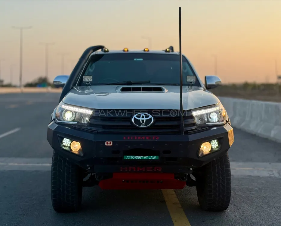 Toyota Hilux 2008 for Sale in Lahore Image-1