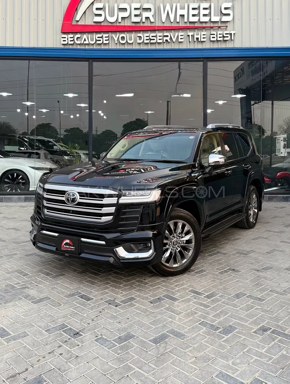 Toyota Land Cruiser 2023 for Sale in Lahore Image-1