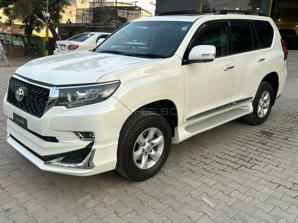Toyota Prado 2011 for Sale in Kharian Image-1