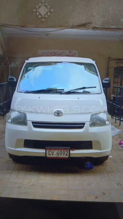 ٹویوٹا ٹاؤن ایس 2010 for Sale in کراچی Image-1