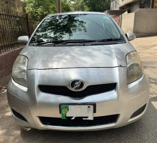 Toyota Vitz 2014 for Sale in Faisalabad Image-1
