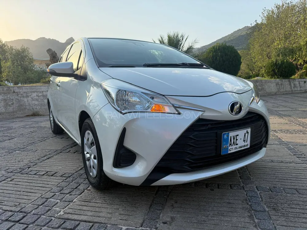 Toyota Vitz 2018 for Sale in Islamabad Image-1