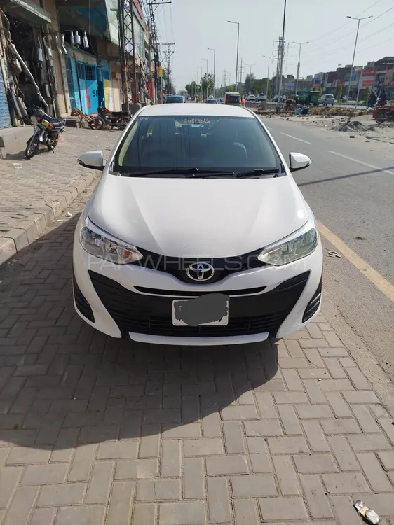 ٹویوٹا یارس سیڈان 2020 for Sale in لاہور Image-1