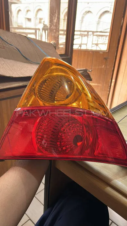 BACK LIGHT FOR SUZUKI LIANA RHS (Slight Used and minor line on plastic can be replaced easily) Image-1