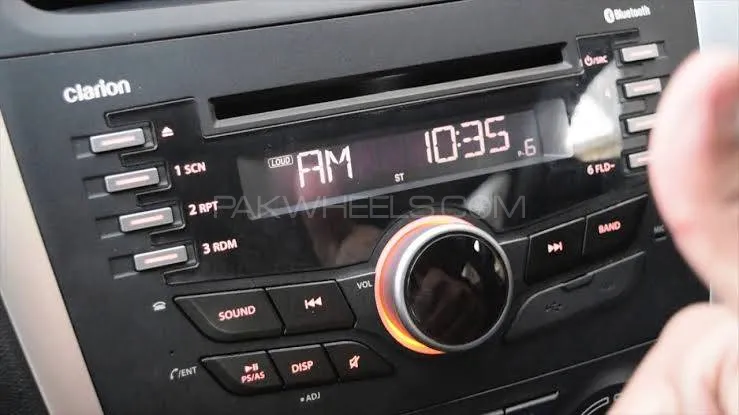 Clarion Original Audio Player - Suzuki Cultus Image-1