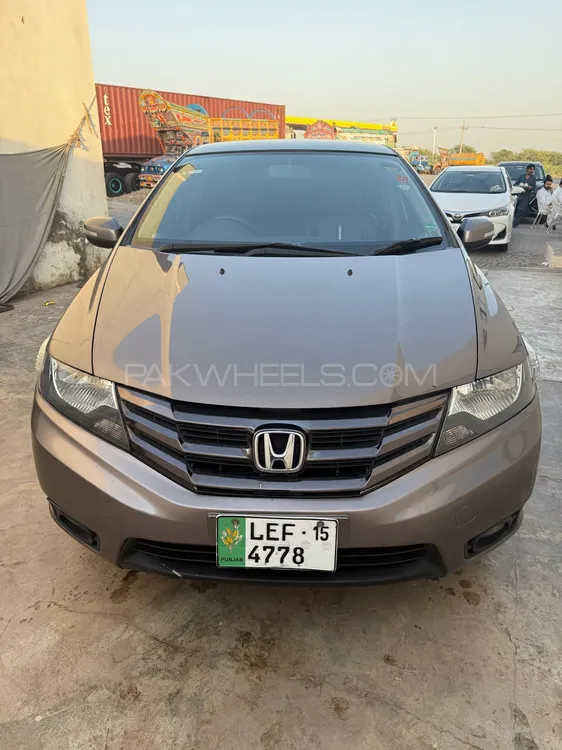 Honda City 2015 for Sale in Faisalabad Image-1