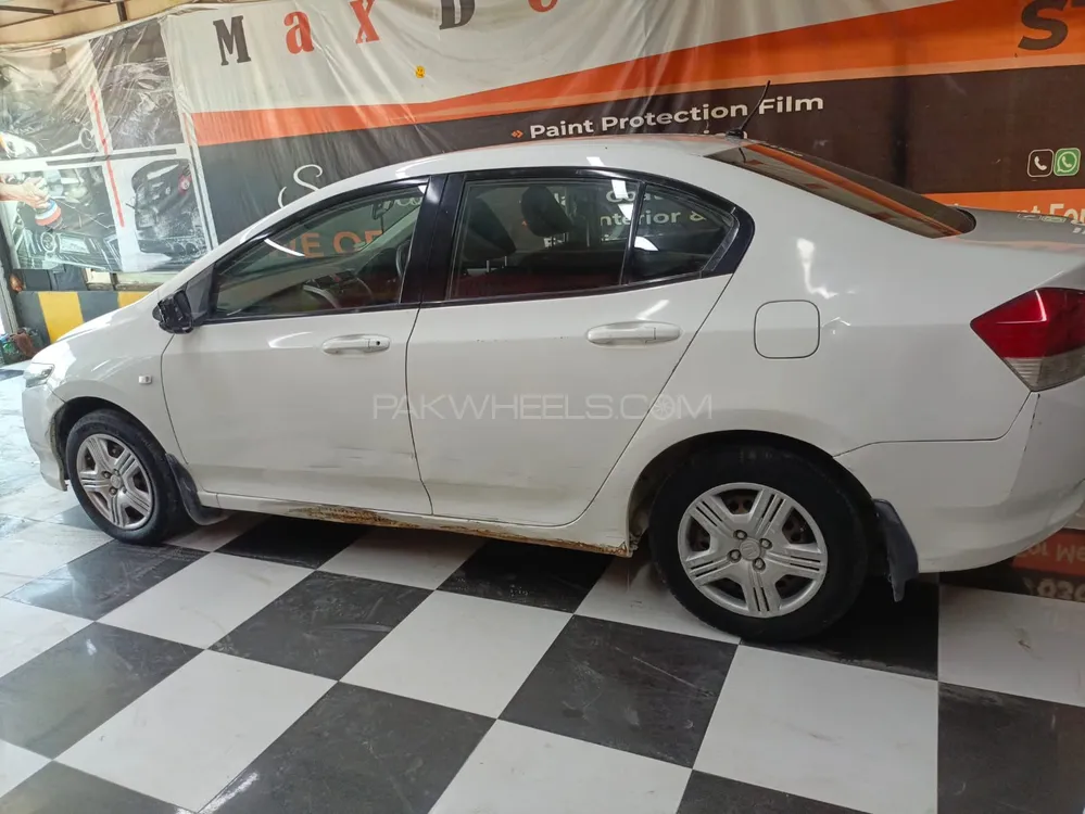 Honda City 2011 for Sale in Islamabad Image-1