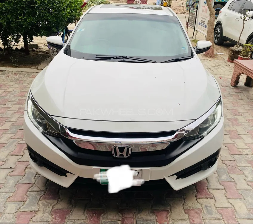 Honda Civic 2017 for Sale in Lahore Image-1