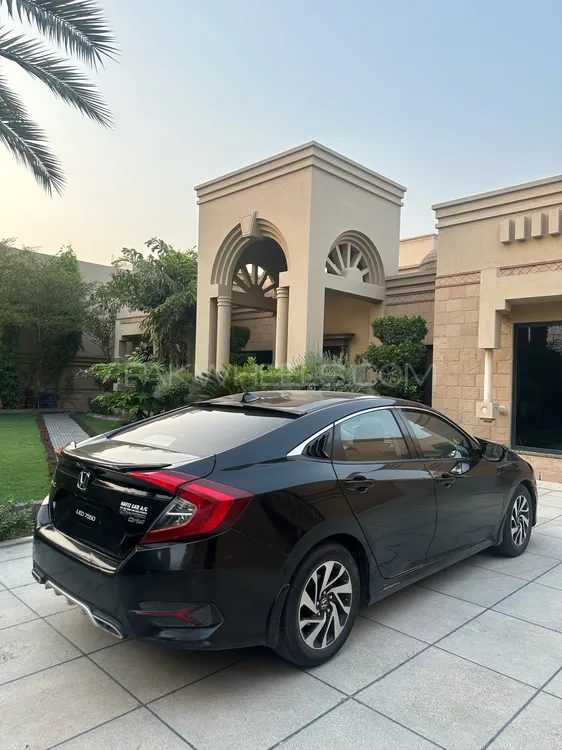 Honda Civic 2018 for Sale in Lahore Image-1