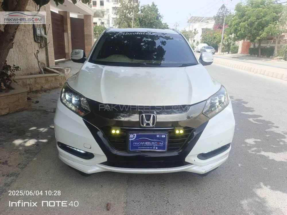 Honda Vezel 2016 for Sale in Karachi Image-1