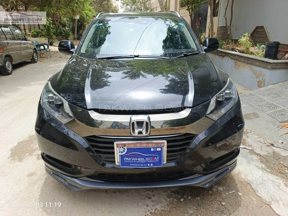 Honda Vezel 2016 for Sale in Karachi Image-1