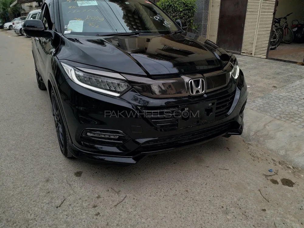 Honda Vezel 2019 for Sale in Karachi Image-1