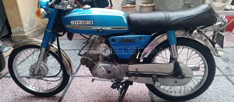 Suzuki GP 100 1983 for Sale Image-1