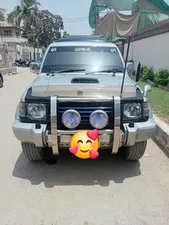 Mitsubishi Pajero Exceed 3.5 1992 for Sale