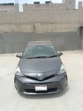 Toyota Prius Alpha G Touring 2015 for Sale