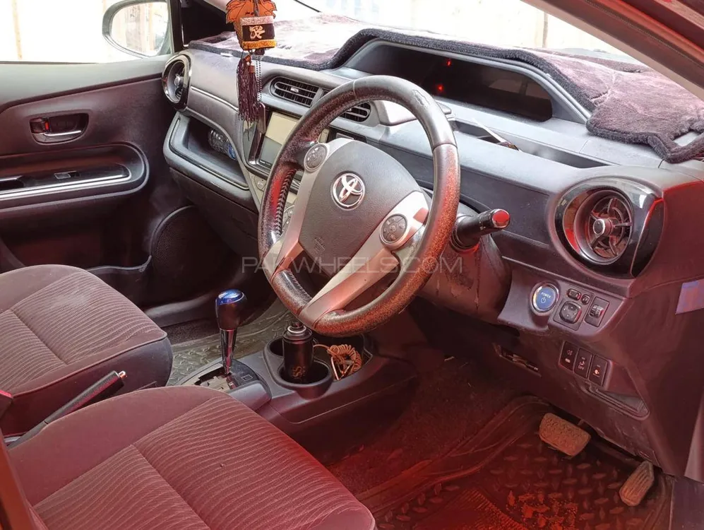 Toyota Aqua 2015 for Sale in Karachi Image-1