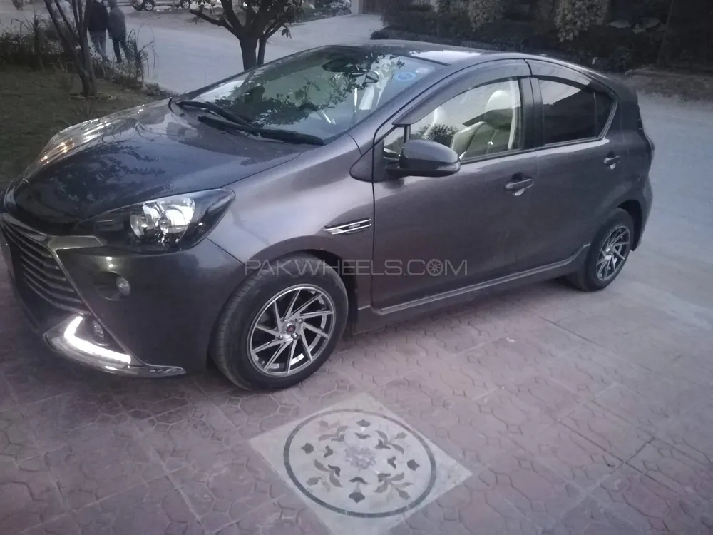 Toyota Aqua 2016 for Sale in Islamabad Image-1