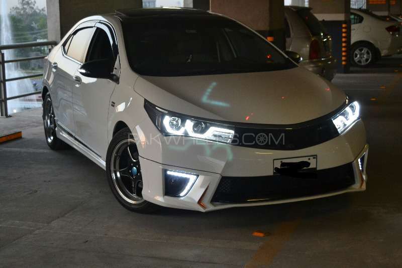 Toyota Corolla 2015 for Sale in Lahore Image-1