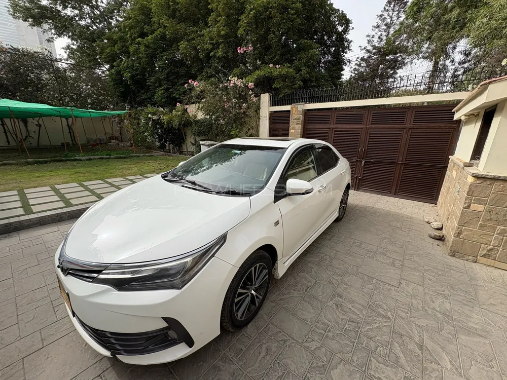 Toyota Corolla 2018 for Sale in Karachi Image-1