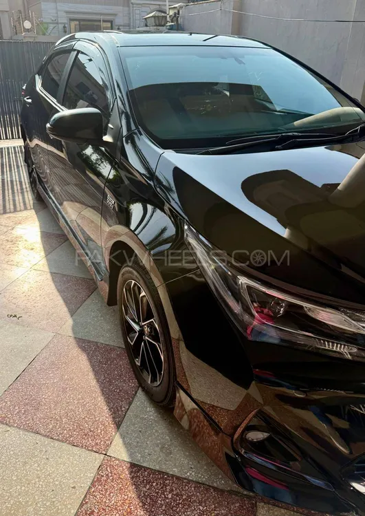 Toyota Corolla 2023 for Sale in Peshawar Image-1