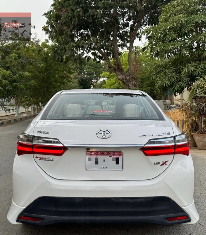 Toyota Corolla 2021 for Sale in Karachi Image-1