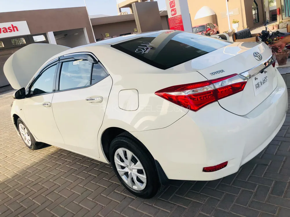 Toyota Corolla 2015 for Sale in Multan Image-1