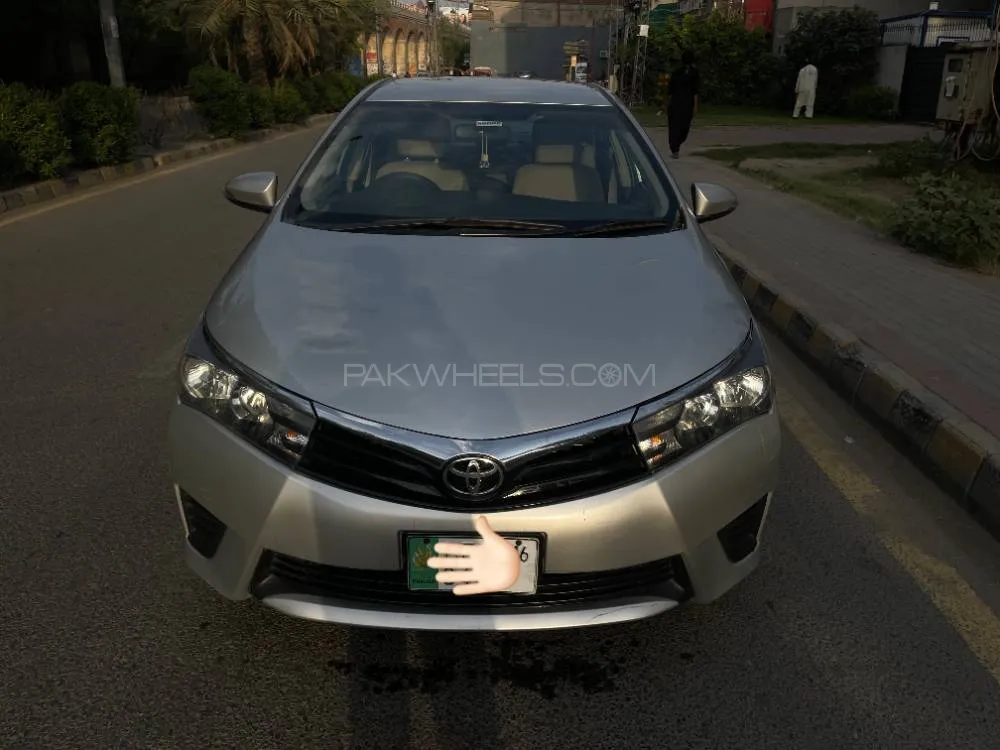 Toyota Corolla 2016 for Sale in Lahore Image-1