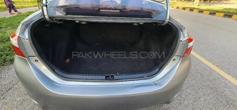 Toyota Corolla 2015 for Sale in Islamabad Image-1
